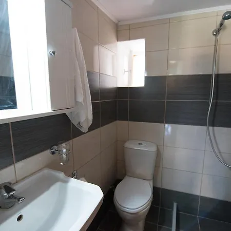 Basil & Guest House Lazarata